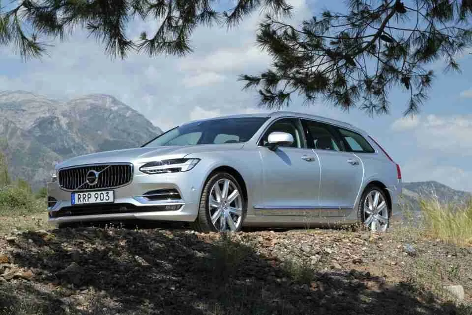 Volvo V60 en V90 Estate ramen tinten in Hengelo